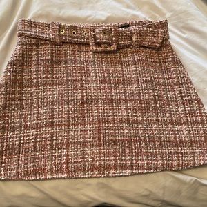 Zara pink and white tweed miniskirt with belt. Size L